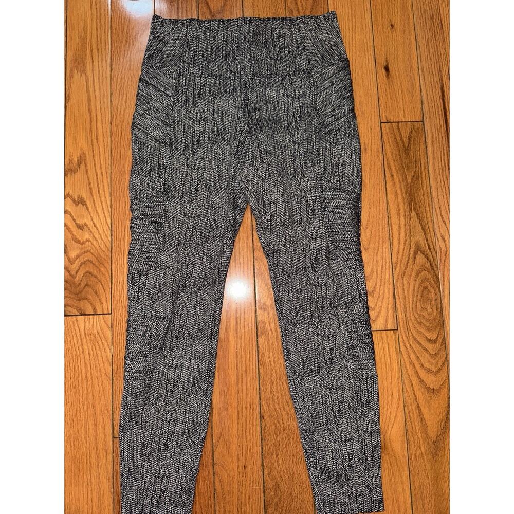 Athleta Delancey Textured Moto Tight‎ Gym Black White Size Medium M Ankle Zipper